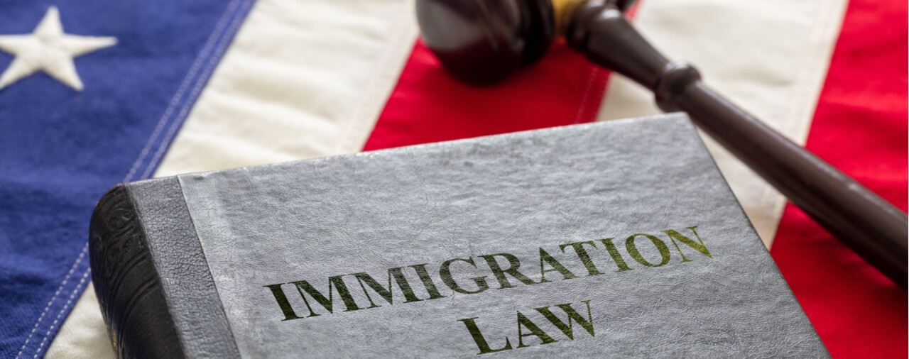 23 сентября 2016 года в EOIR приняли присягу 15 новых иммиграционных судей